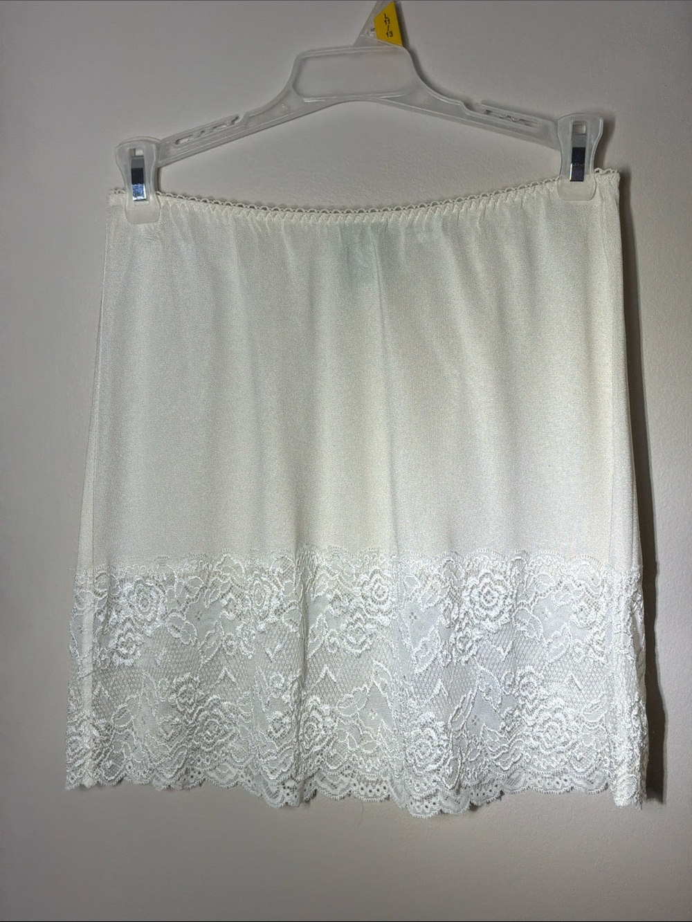 Vintage Half Slip 100% Silk Cream Sz M - Picture 2 of 10